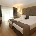 Altin Yunus & - Resort