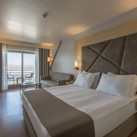 Altin Yunus & - Resort Çeşme
